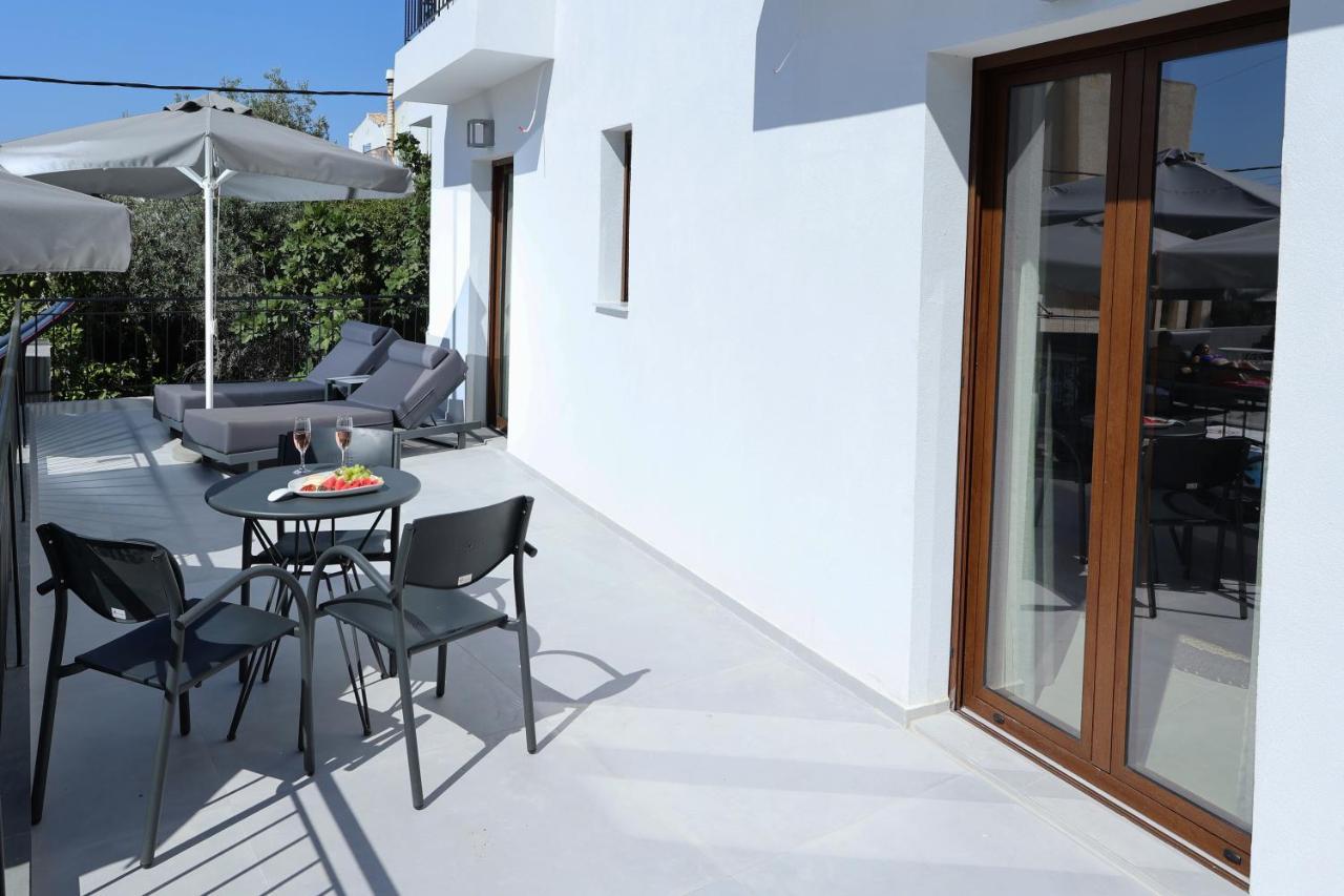 Yianna Hotel Skála Екстериор снимка
